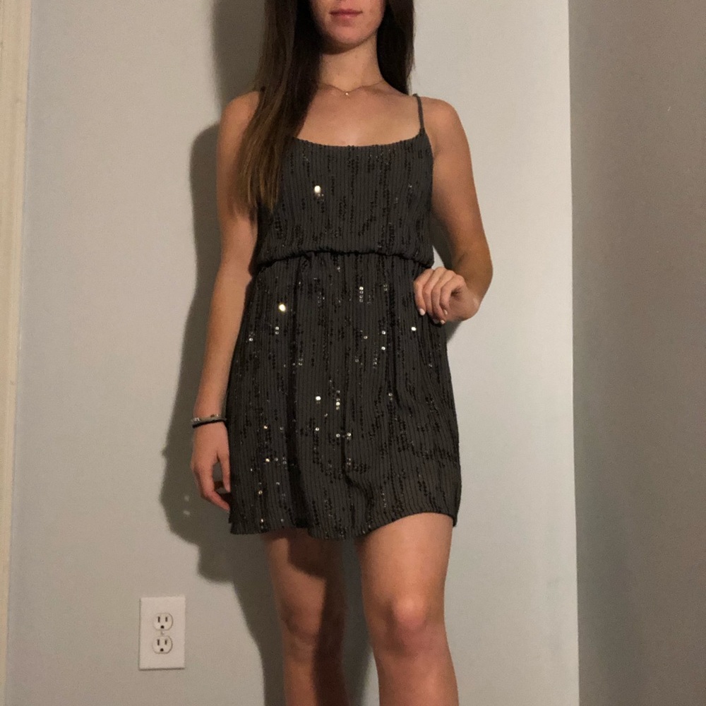 Gray sparkly party dress